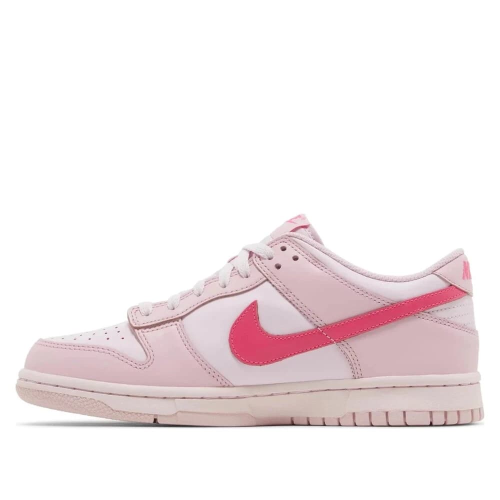 Nike Dunk Low Triple Pink görsel 4