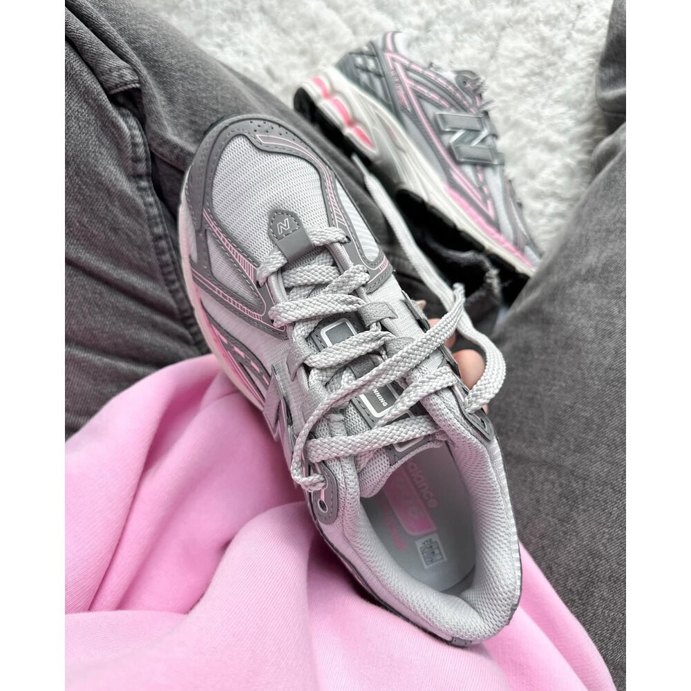 New balance 1906 Pink