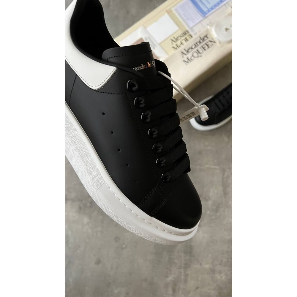 McQueen Siyah Beyaz Erkek