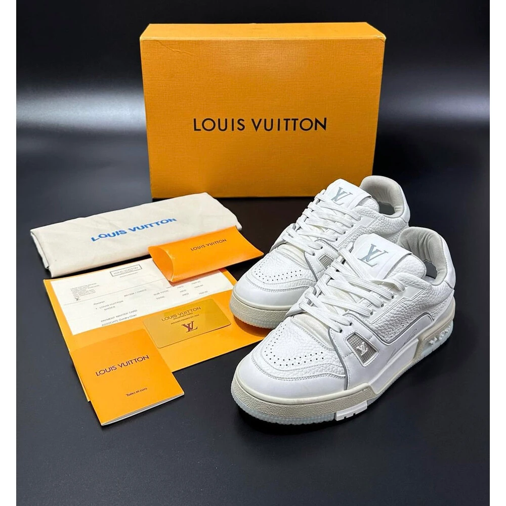 Louis Vuitton White 54