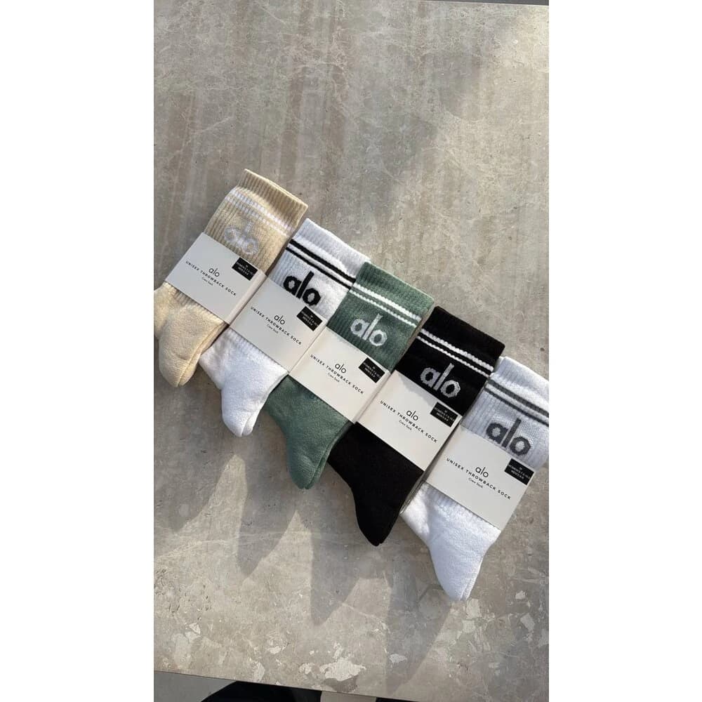 Alo Yoga Sock görsel 2
