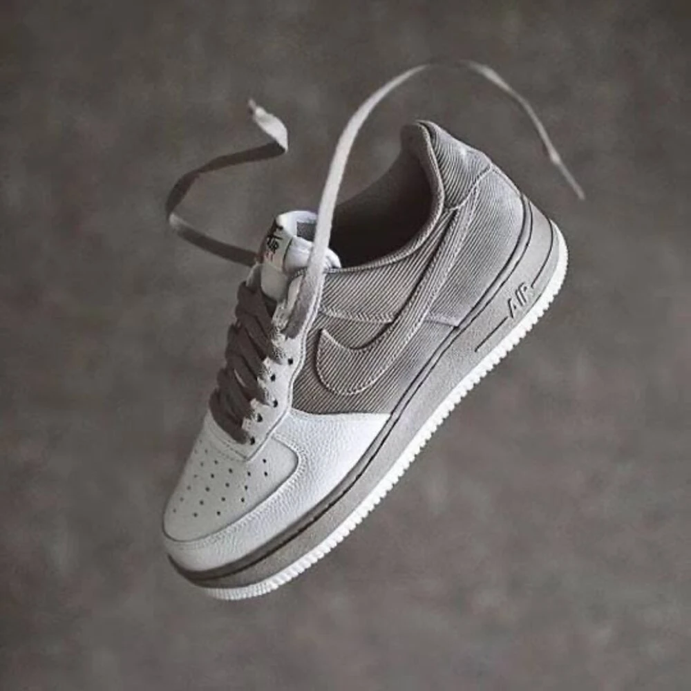 Nike Air Force  1 VELVET CROWN görsel 2
