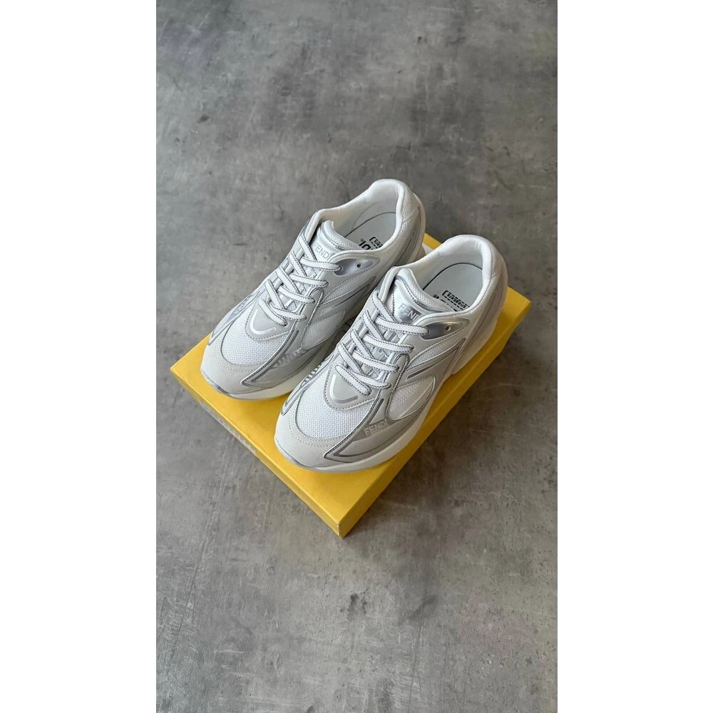 Fendi White görsel 2