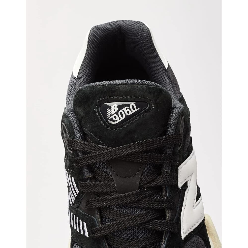 New Balance 9060 Black White görsel 3