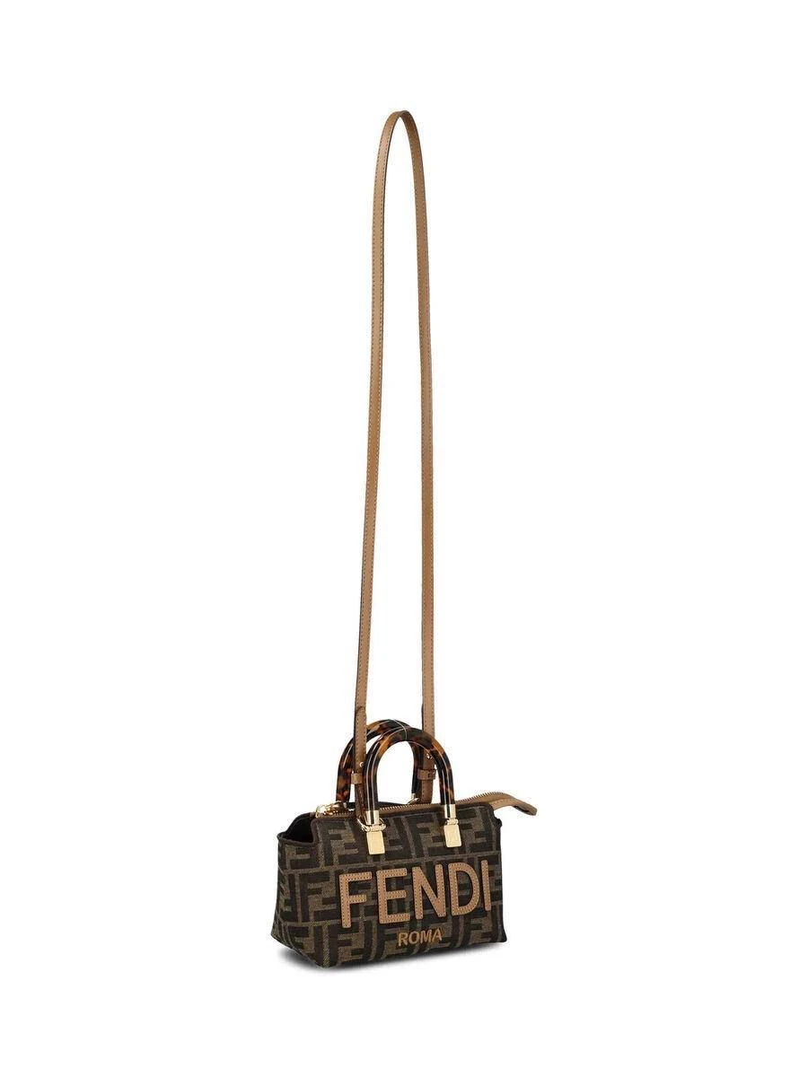FENDİ ROMA BAG görsel 2