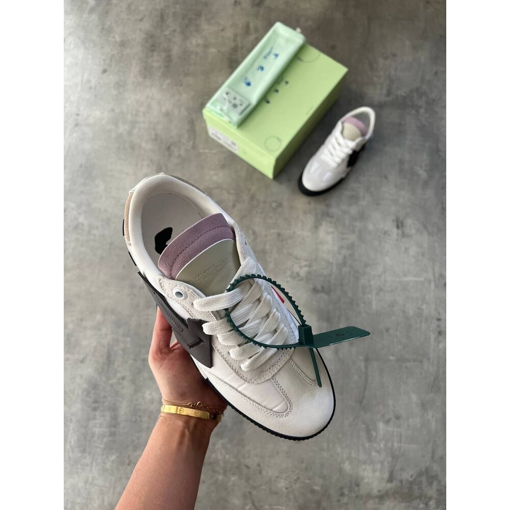 Off White X New Seseon