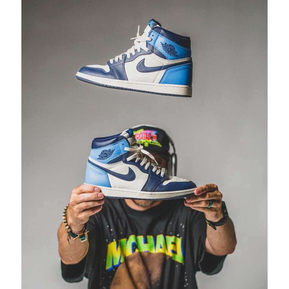 Air Jordan 1 Retro Blue