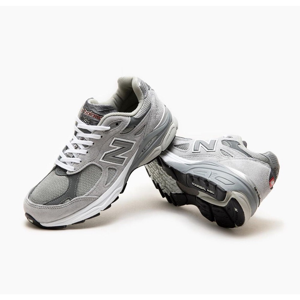 New Balance 990 v3 Grey