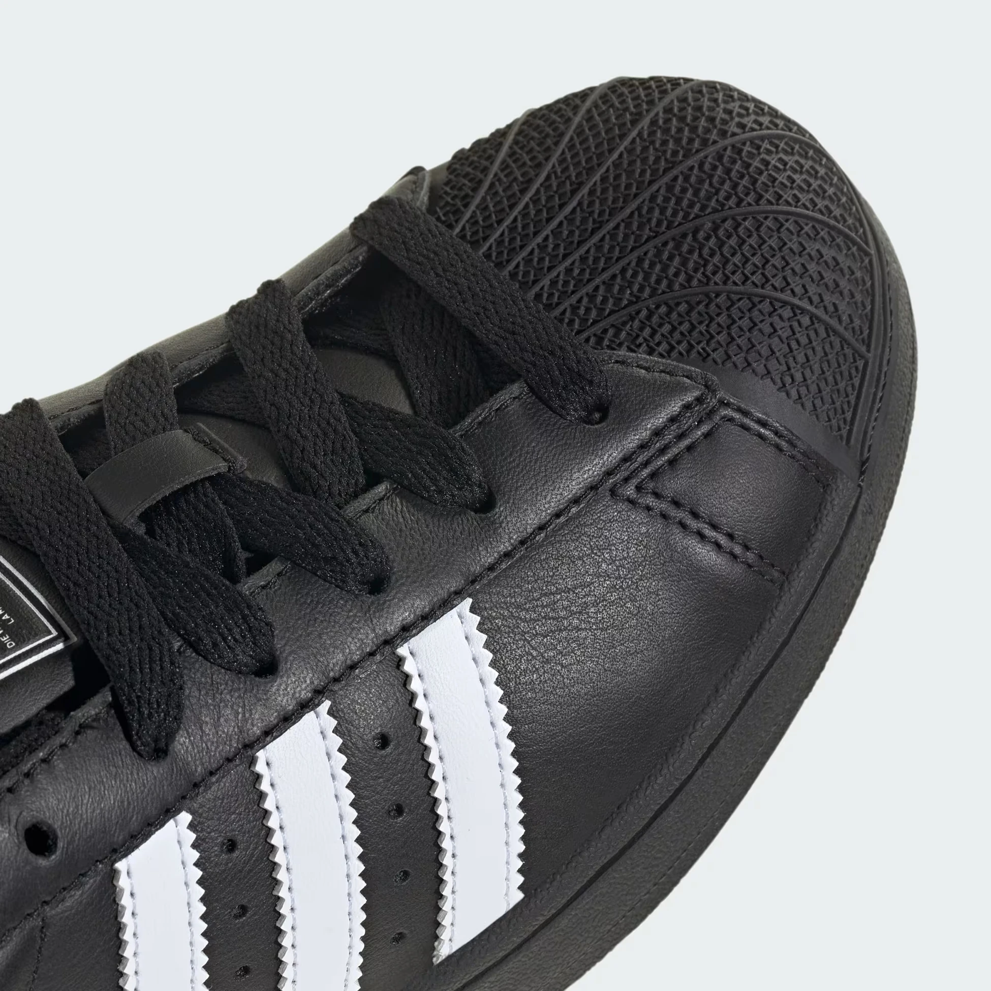 Adidas Superstar Black Classic görsel 2