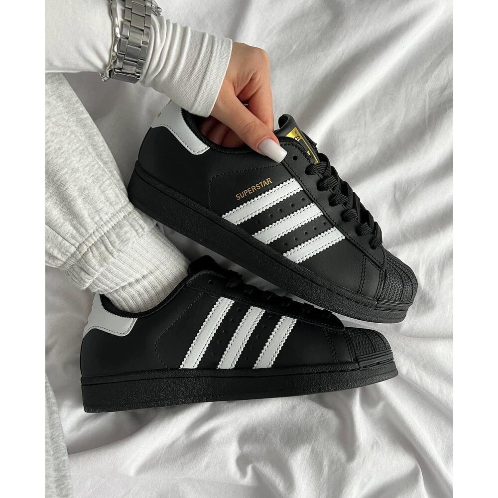 Adidas Superstar Black Classic