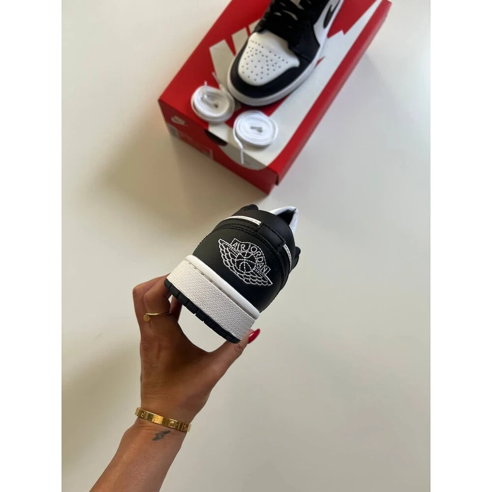 Nike Jordan Low Mis Panda Siyah Beyaz görsel 4
