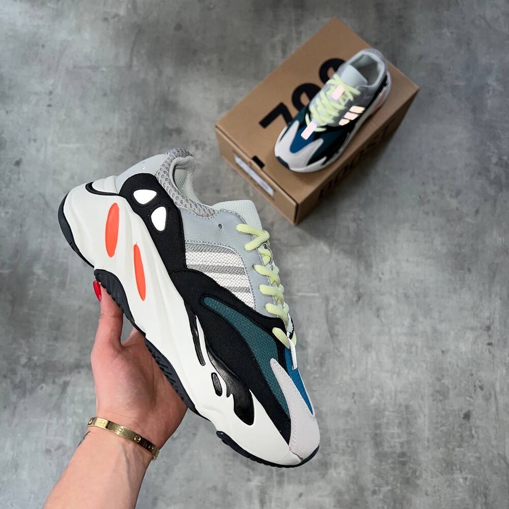 Adidas Yeezy 700 wawe Runner