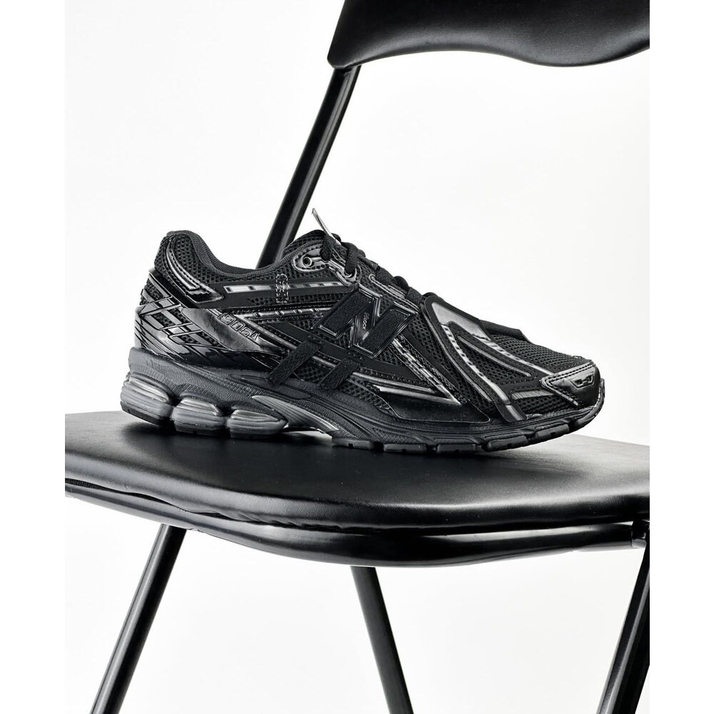 New Balance 1906A Black