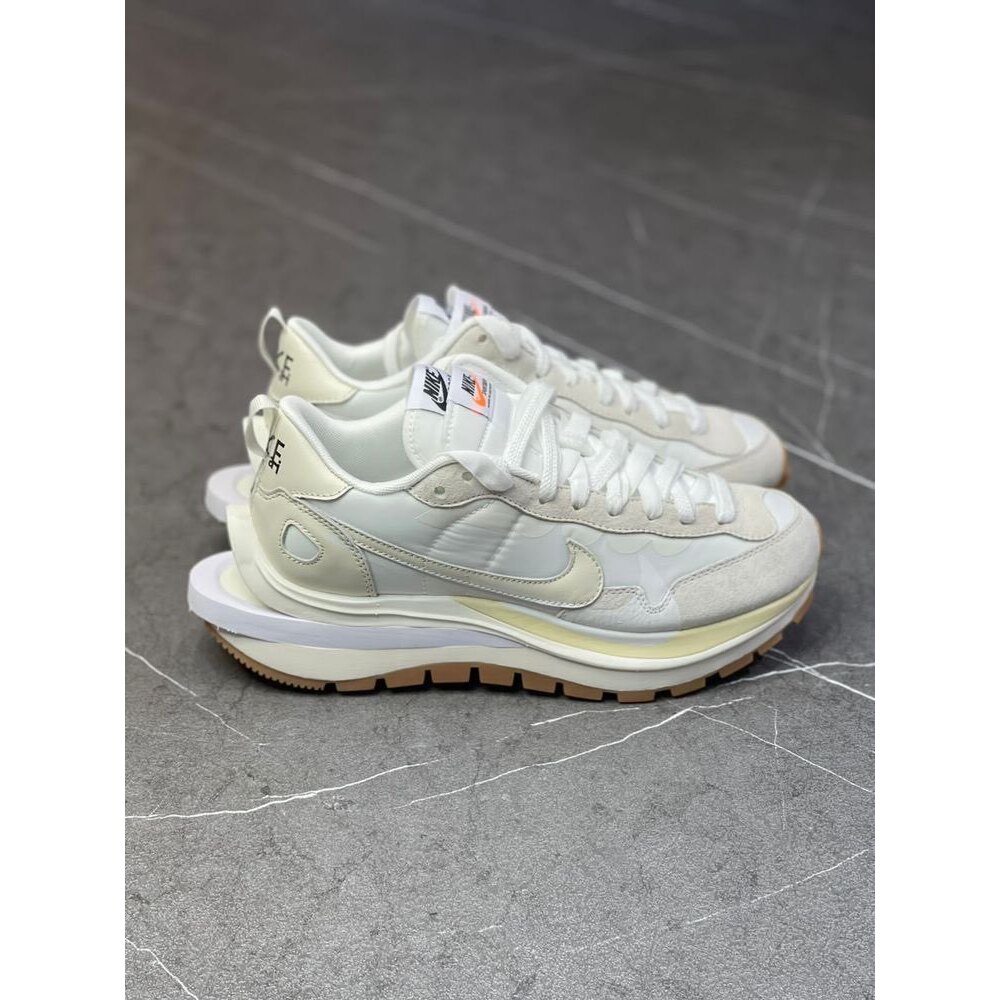 Nike Sacai White