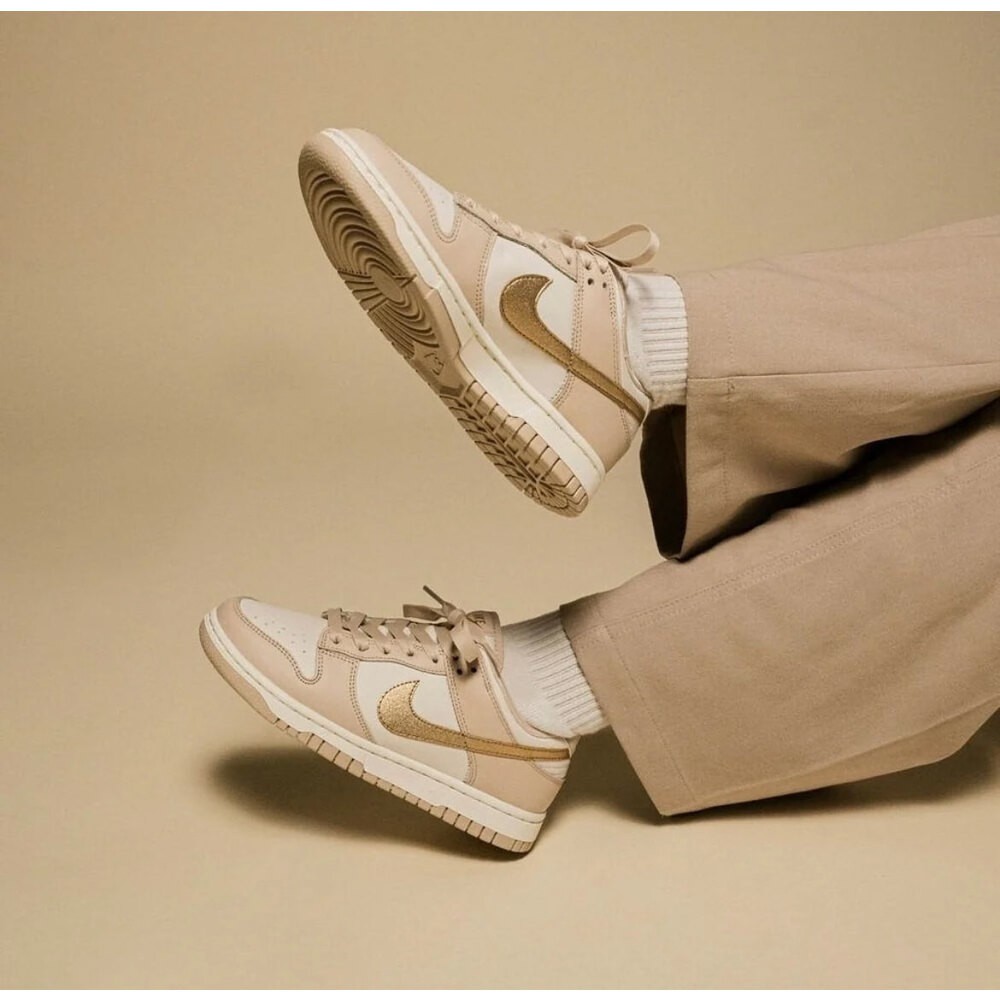 Nike Dunk Low Phantom Metallic Gold