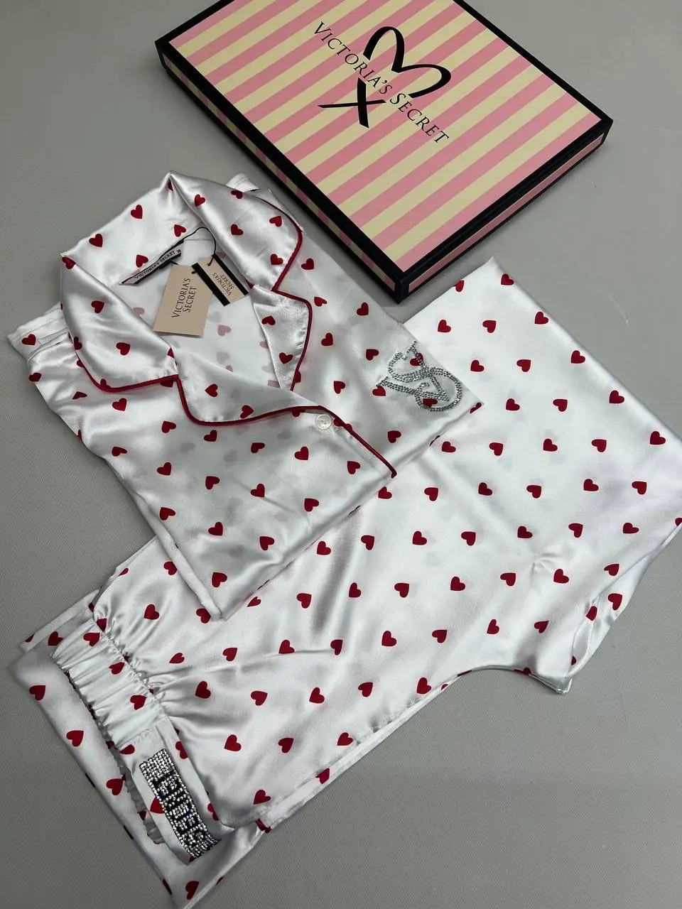 Victoria Secret’s Pijama Takımı Kalpli