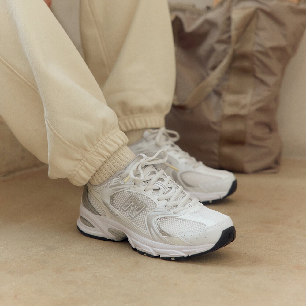 New Balance MR530EMA metallic silver