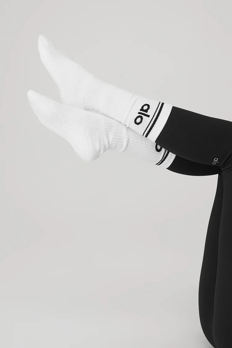 Alo Yoga 12 Adet. 3x4 Paket Women's Throwback Barre Sock - White/Black