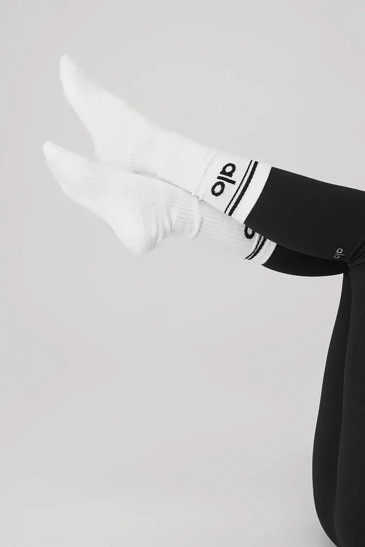 Alo Yoga 12 Adet. 3x4 Paket Women's Throwback Barre Sock - White/Black görsel 2
