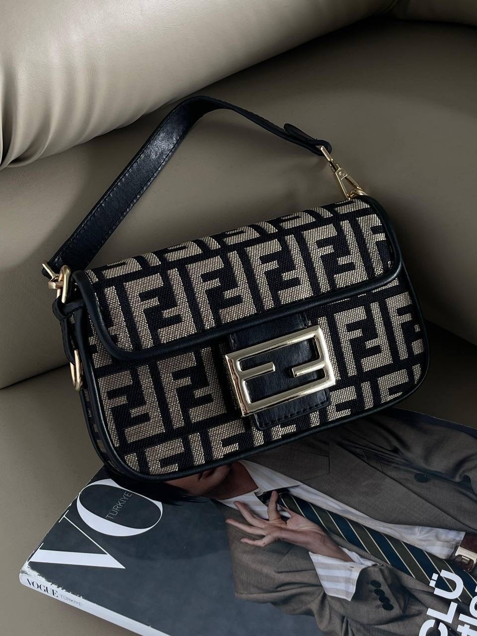 Fendi Bagıette Mini Bag