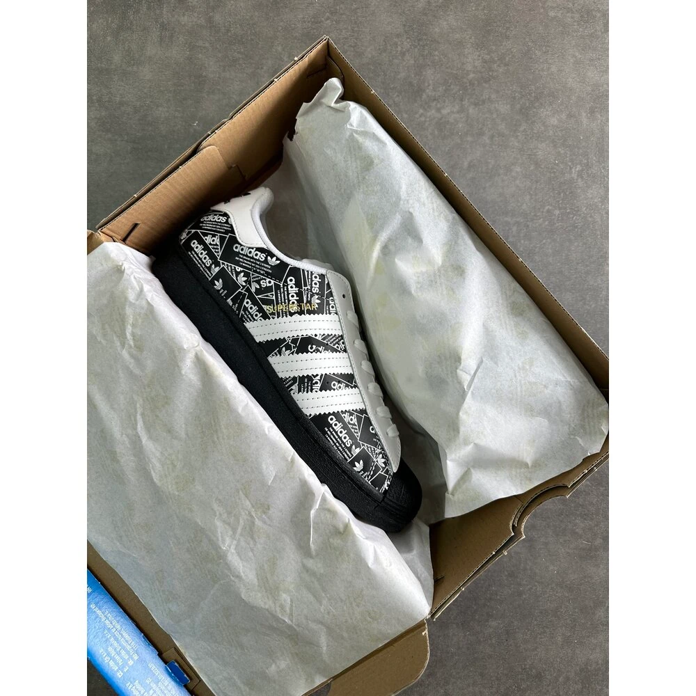 Adidas Superstar “ Black & Label Collage “ görsel 2