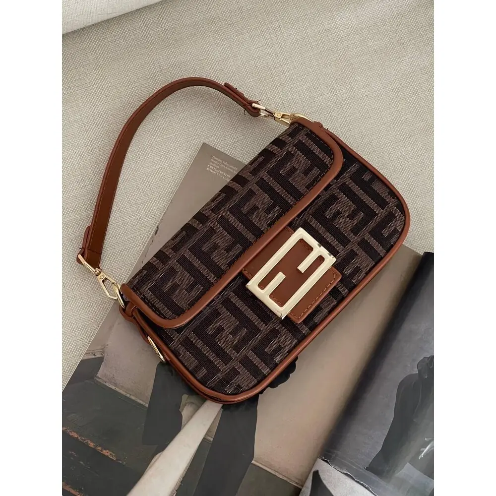 Fendi Baget Mini Bag Brown görsel 2