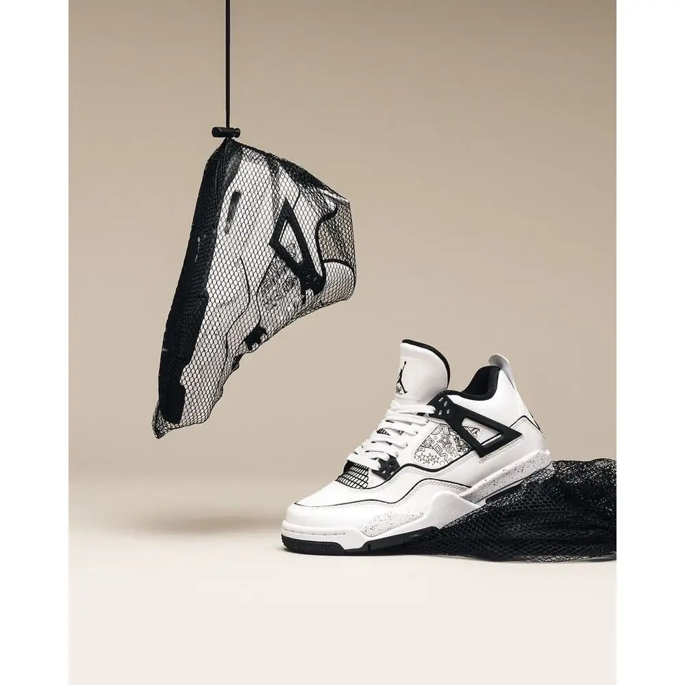Nike Air Jordan 4 Retro