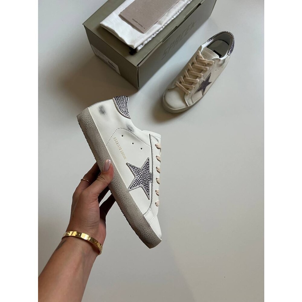 Golden Goose Aht