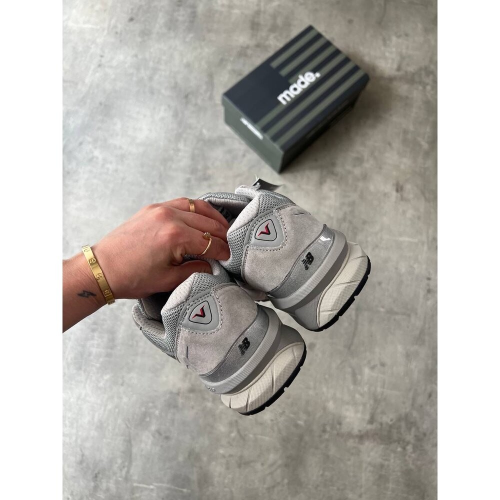 New Balance 990 v5 grey