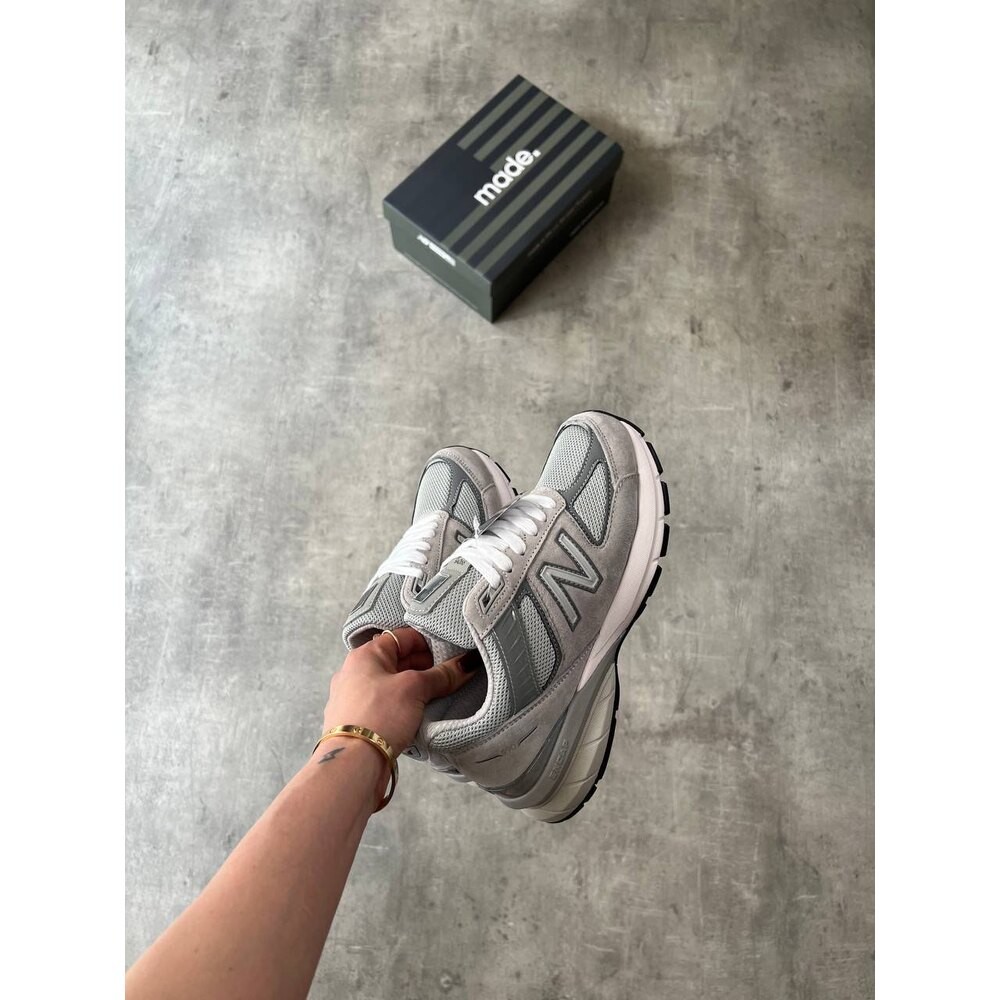 New Balance 990 v5 grey