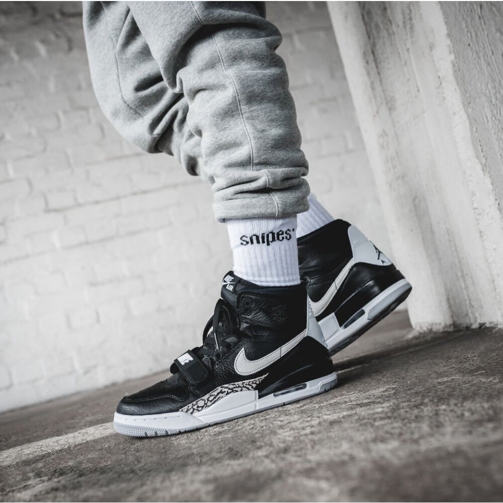 Jordan 312 Legacy Black White