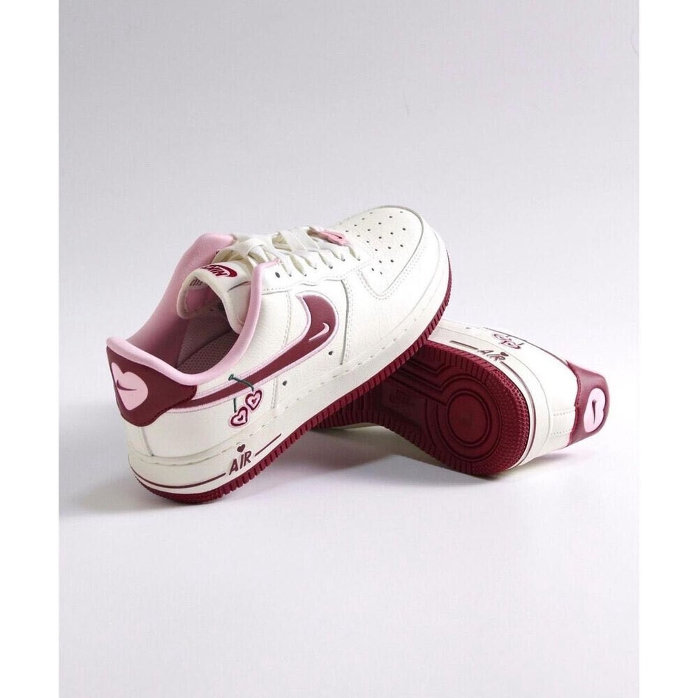 Nike Airforce Low “ Valentines Day ''