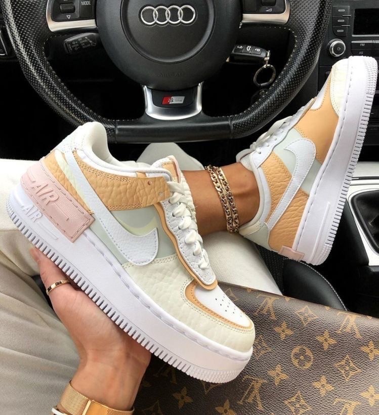 Nike Air Shadow White Begie