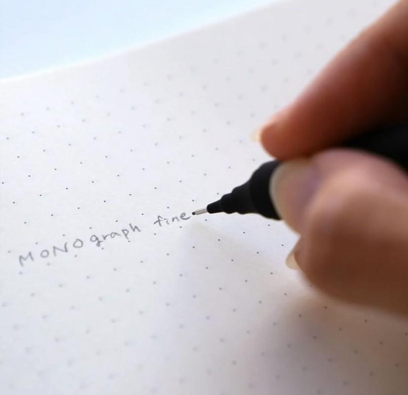 Tombow Monograph Fine DPA-112 Mekanik Kurşun Kalem (0,5mm) - Red Panda TR