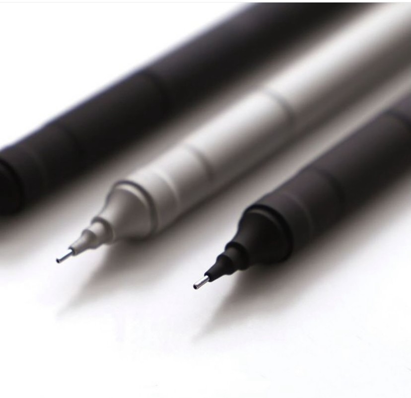 Tombow Monograph Fine DPA-112 Mekanik Kurşun Kalem (0,5mm) - Red Panda TR