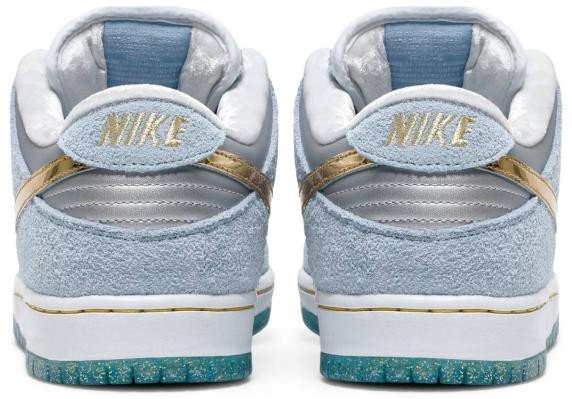 Nike Sean Cliver x Dunk Low SB Holiday Special