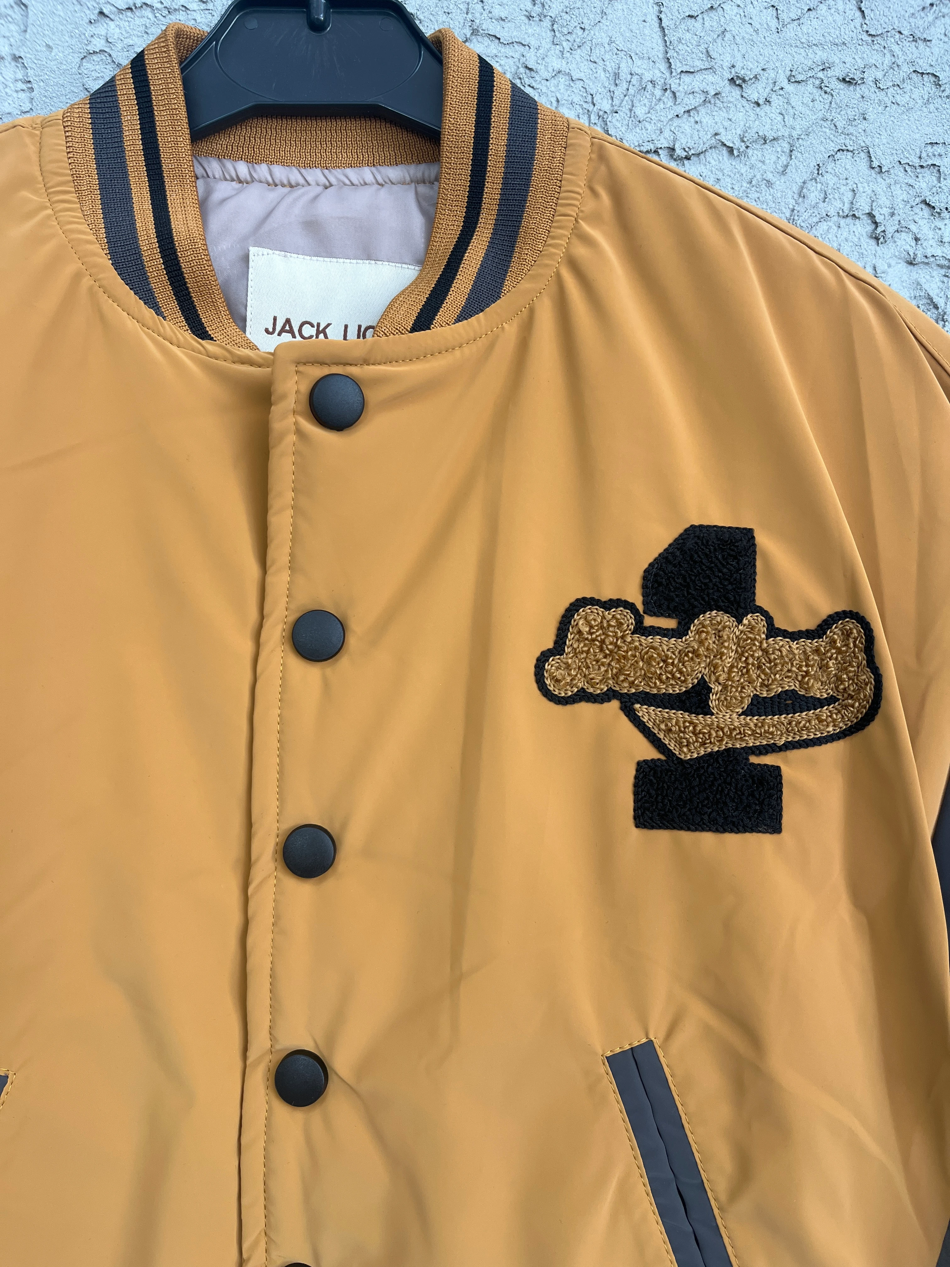 Jacklions Dolgulu Mont Collej