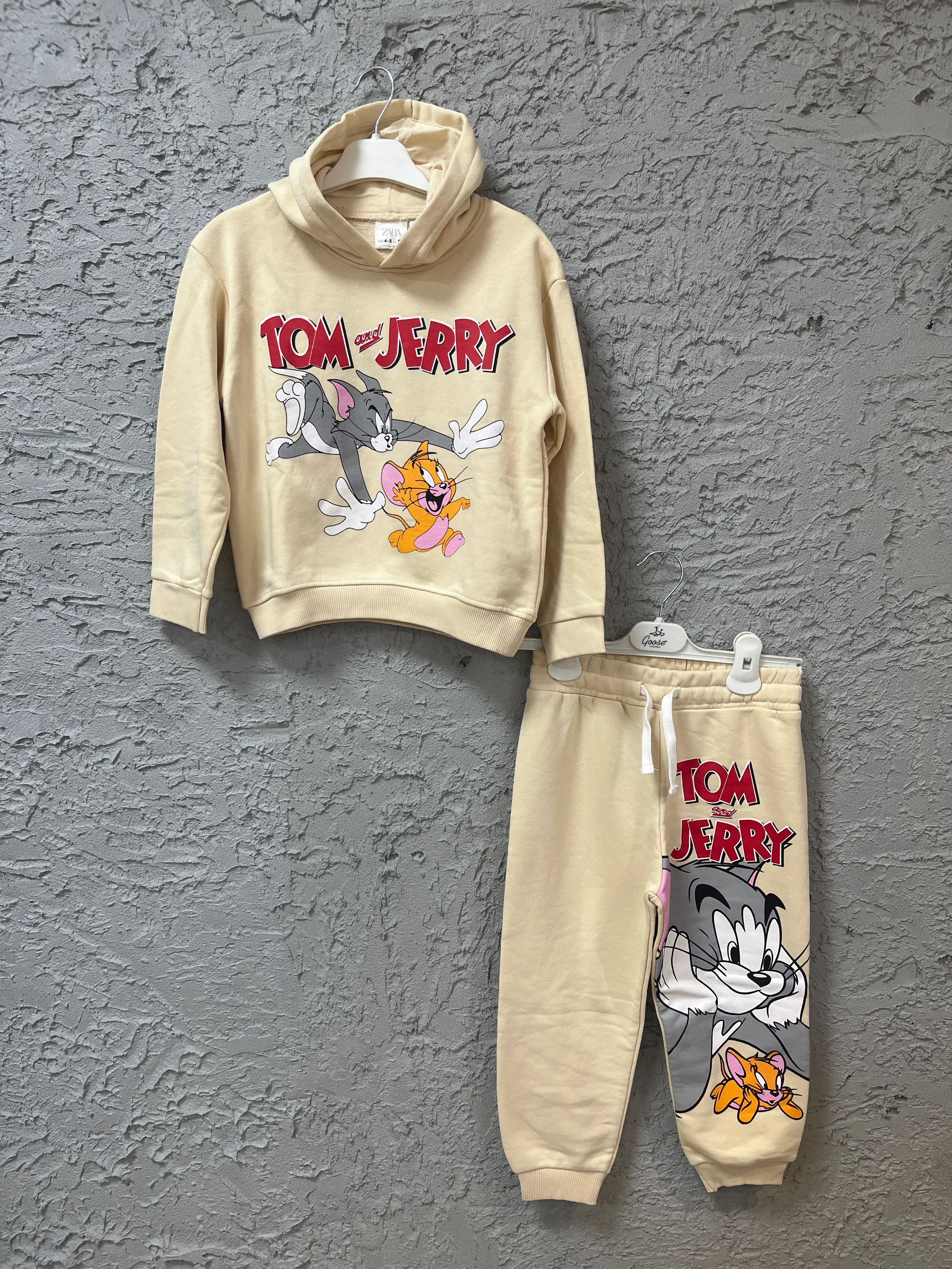 Yumuşak Dokulu Eşofman Takımı