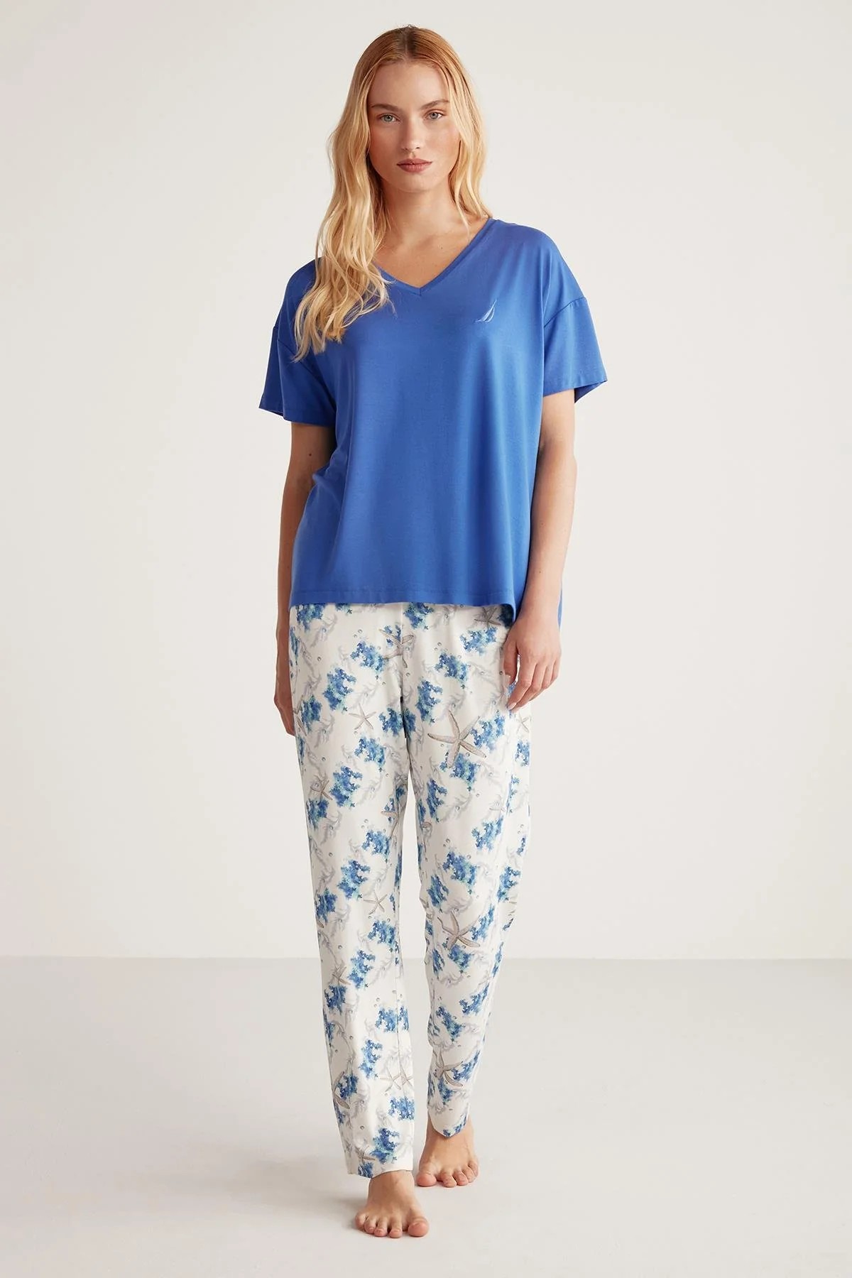 Desenli pijama takımı