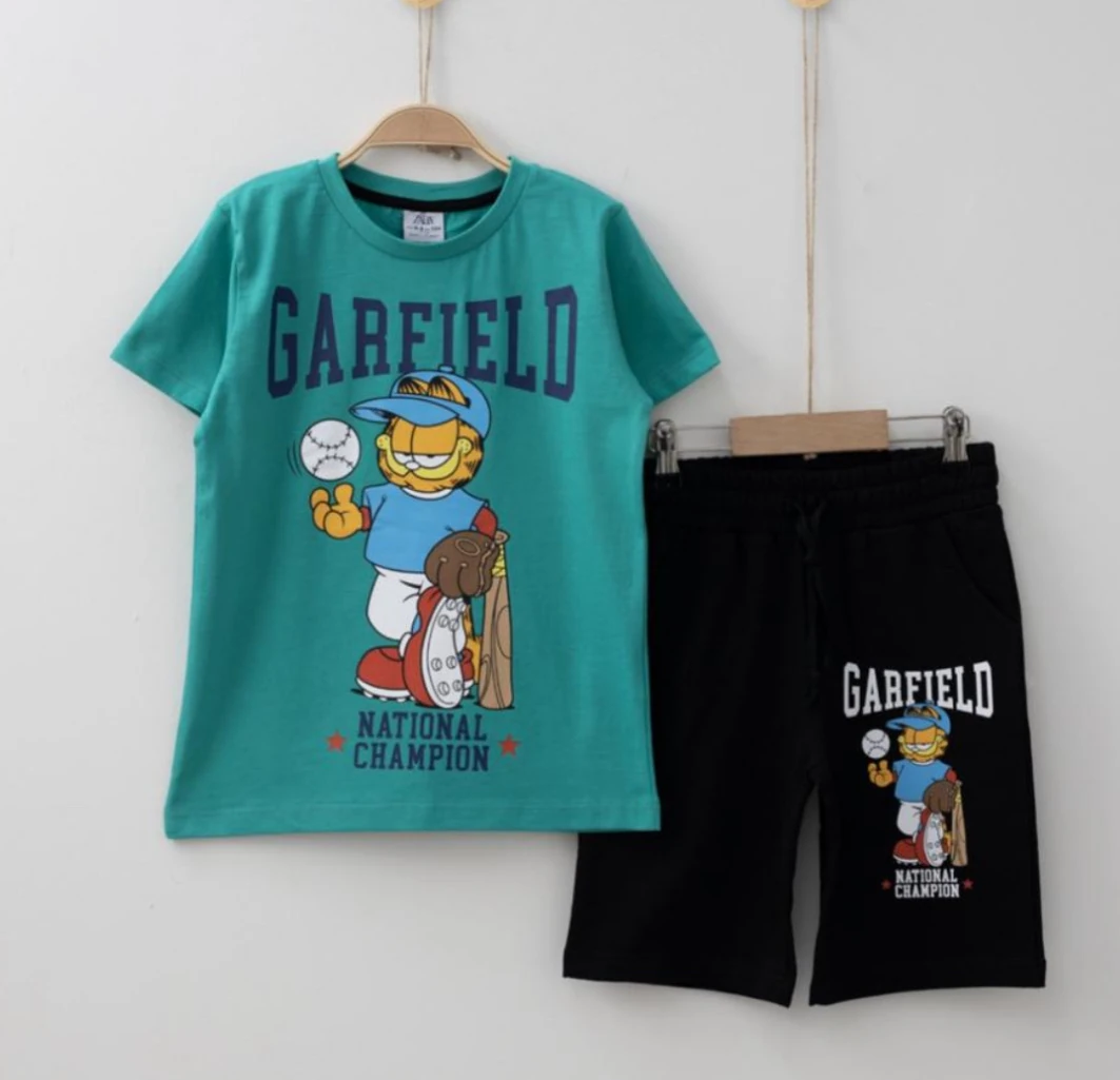 Garfield Baskılı Erkek Çocuk Şortlu Takım