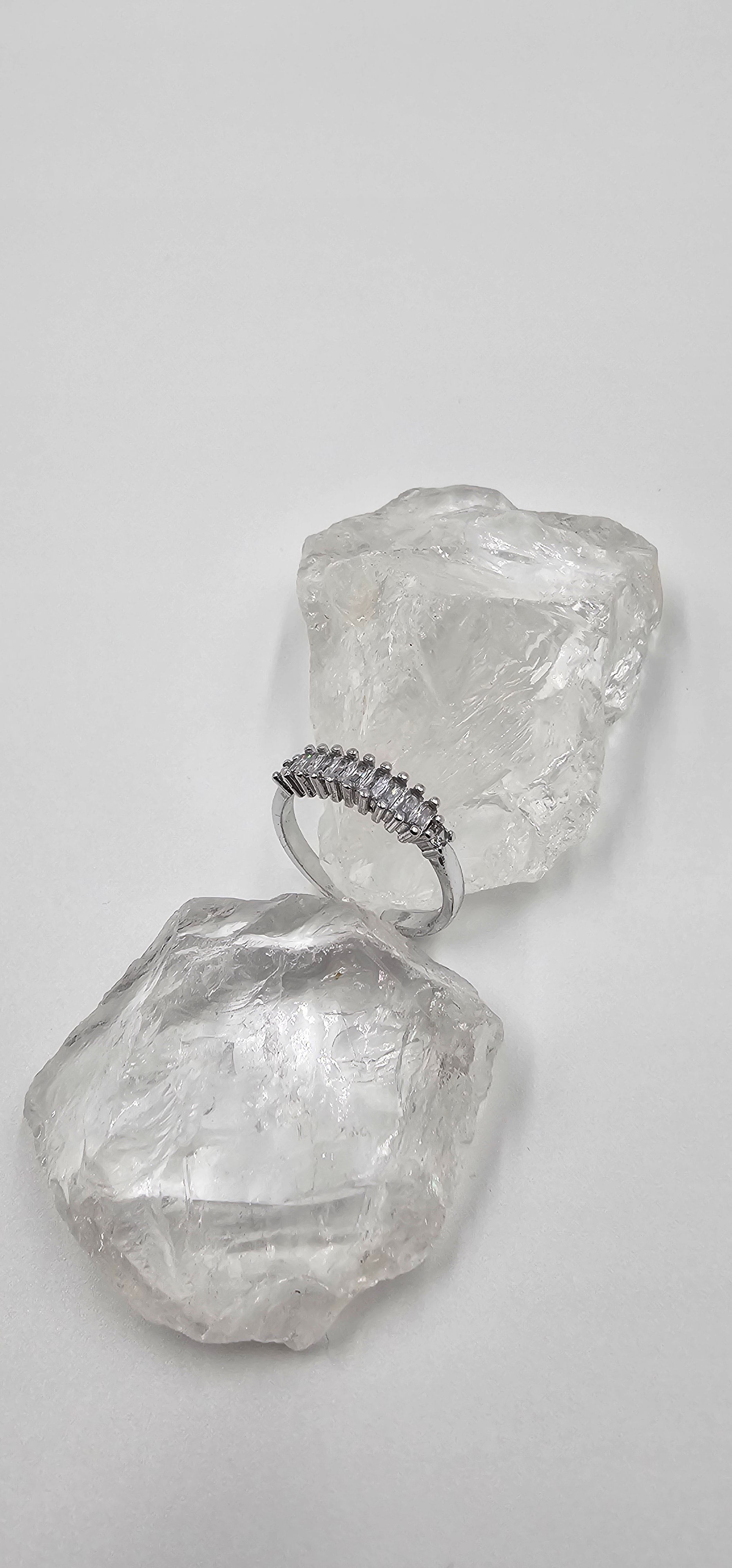 GÜMÜŞ KAPLAMA SIRA ZİRKON TAŞLI YÜZÜK