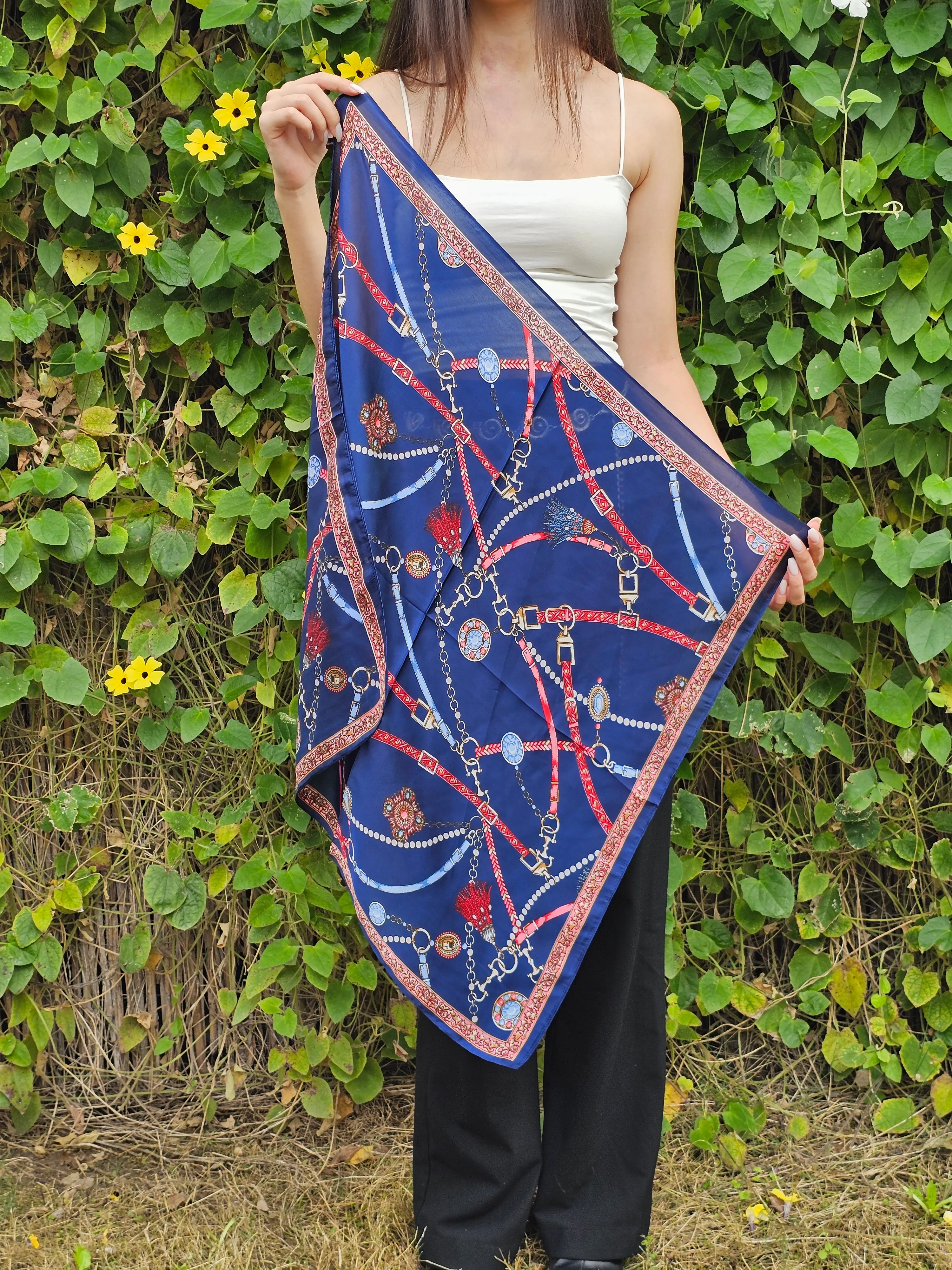 LACİVERT ZİNCİR DESENLİ SATEN FULAR (70X70)