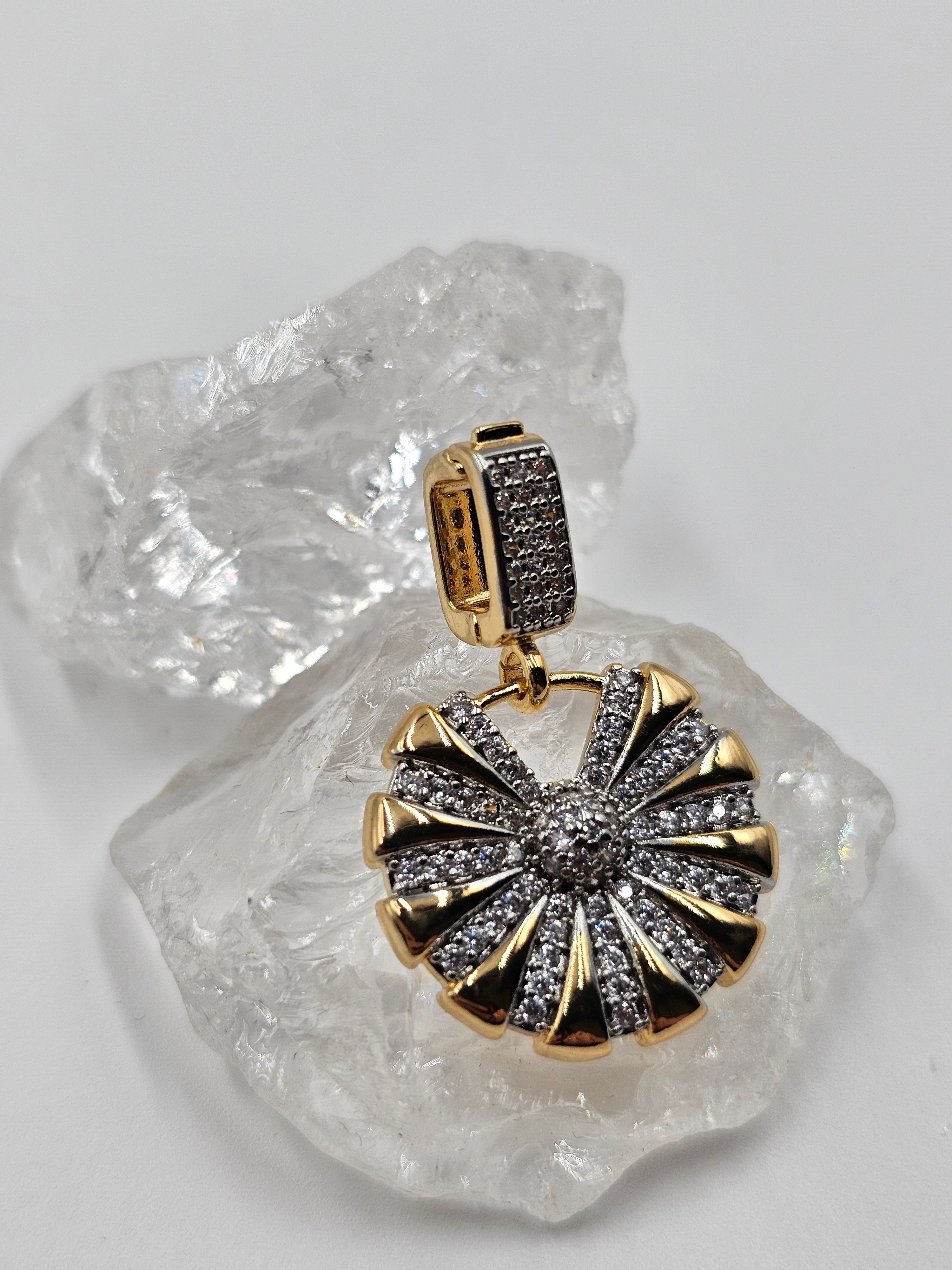 ALTIN KAPLAMA  TAŞLI KOLYE UCU CHARM