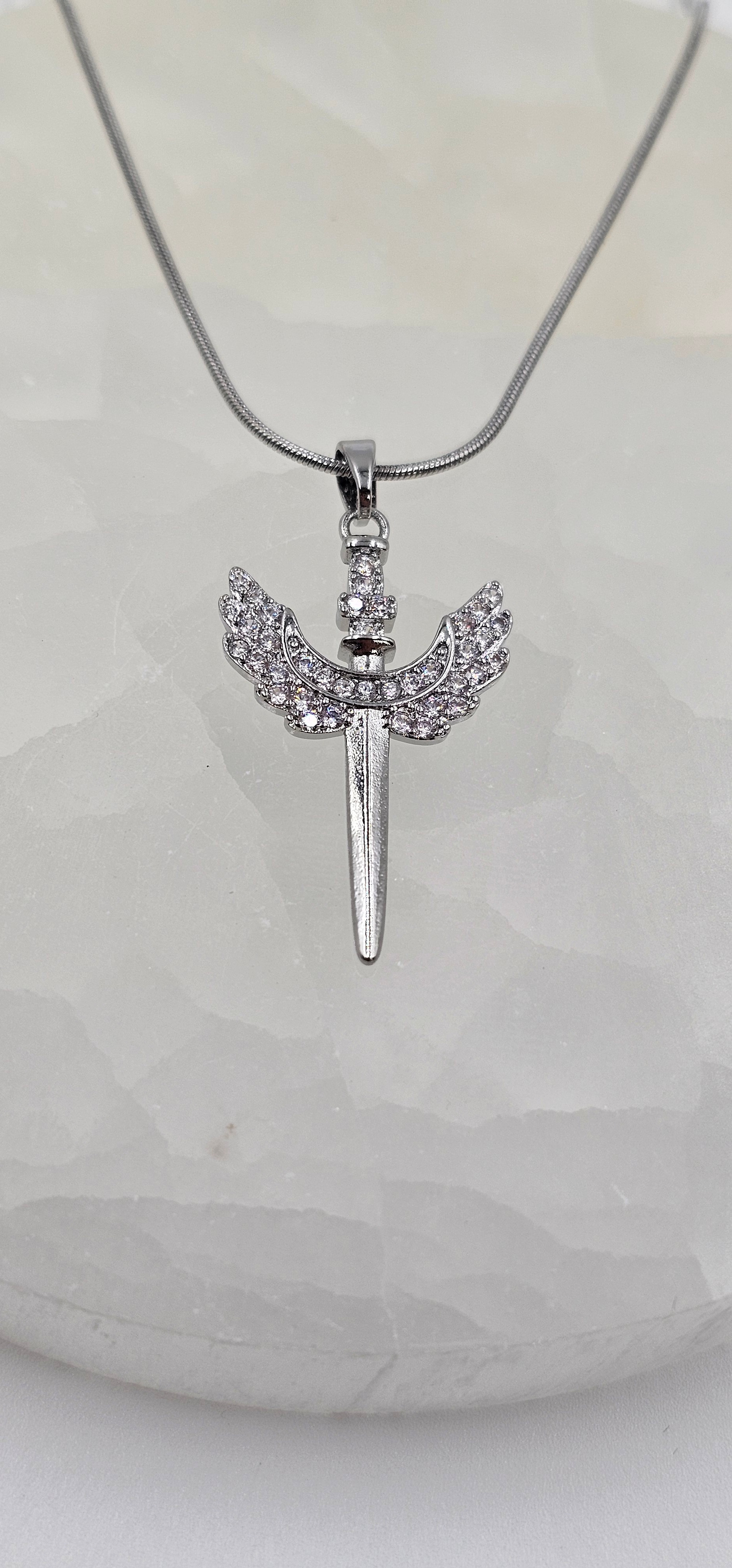 GÜMÜŞ KAPLAMA ZİRKON TAŞLI ANKA KOLYE