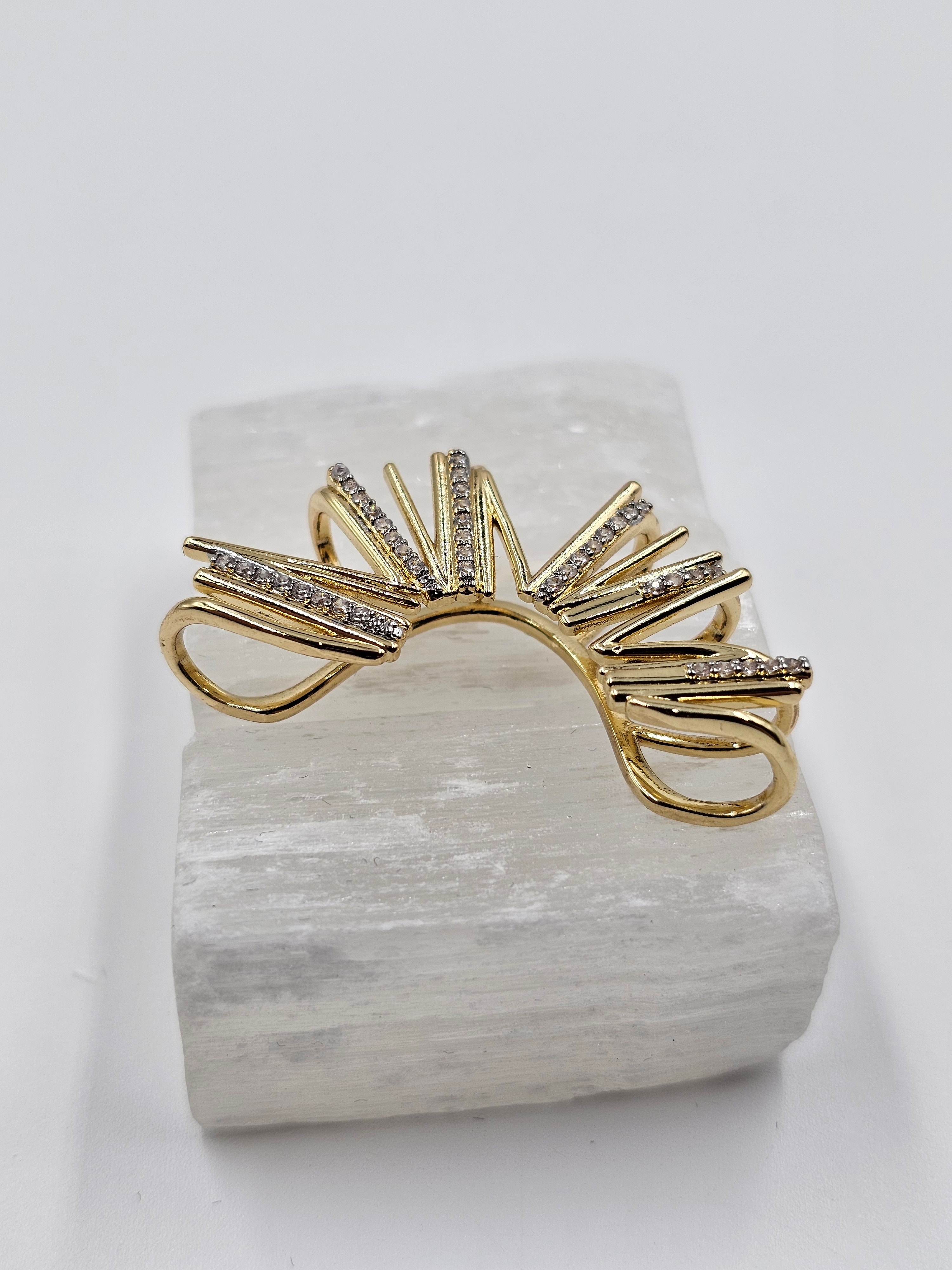 ALTIN KAPLAMA ZİGZAG MODEL ZİRKON TAŞLI EARCUFF KIKIRDAK KÜPE