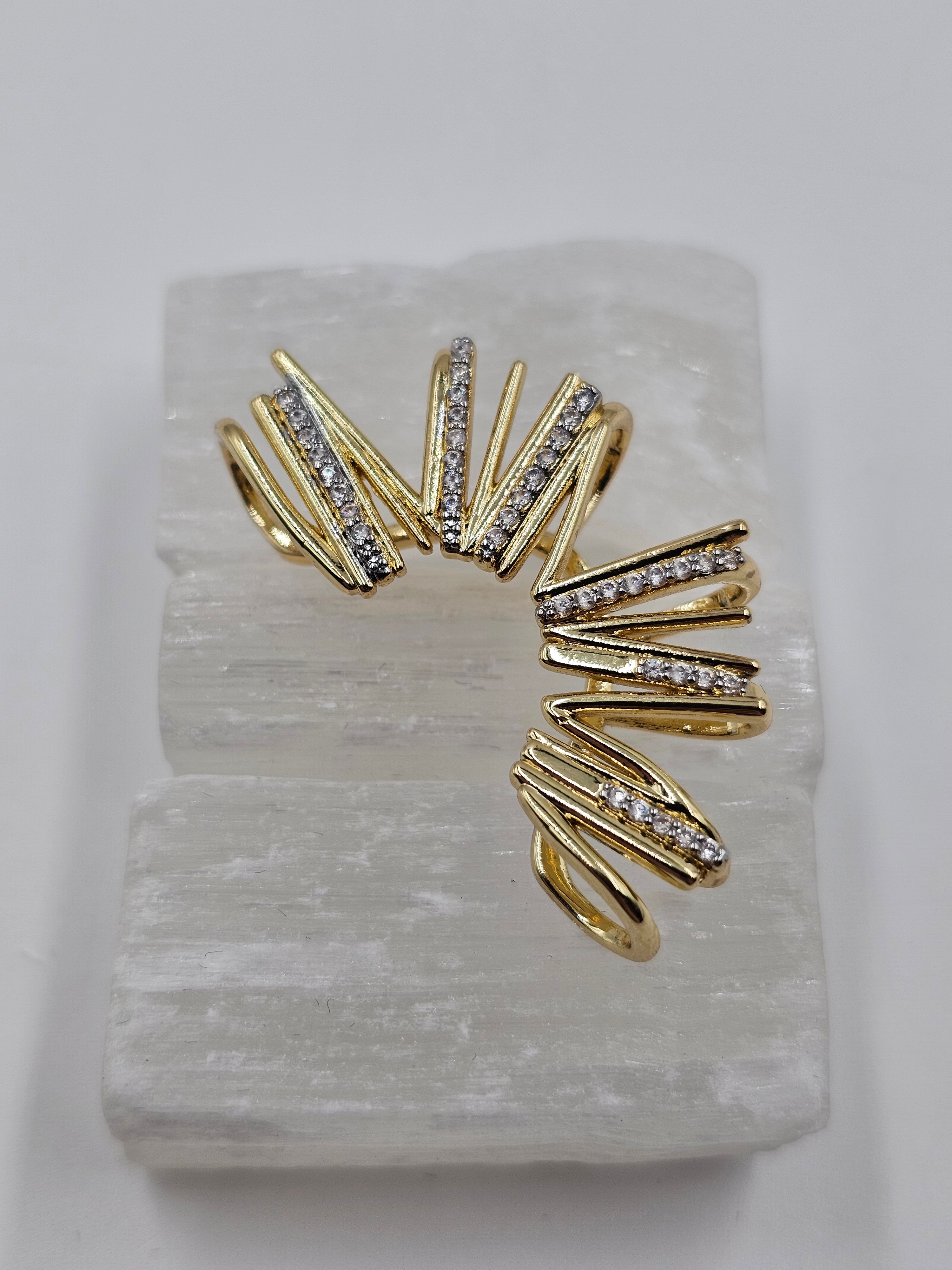 ALTIN KAPLAMA ZİGZAG MODEL ZİRKON TAŞLI EARCUFF KIKIRDAK KÜPE