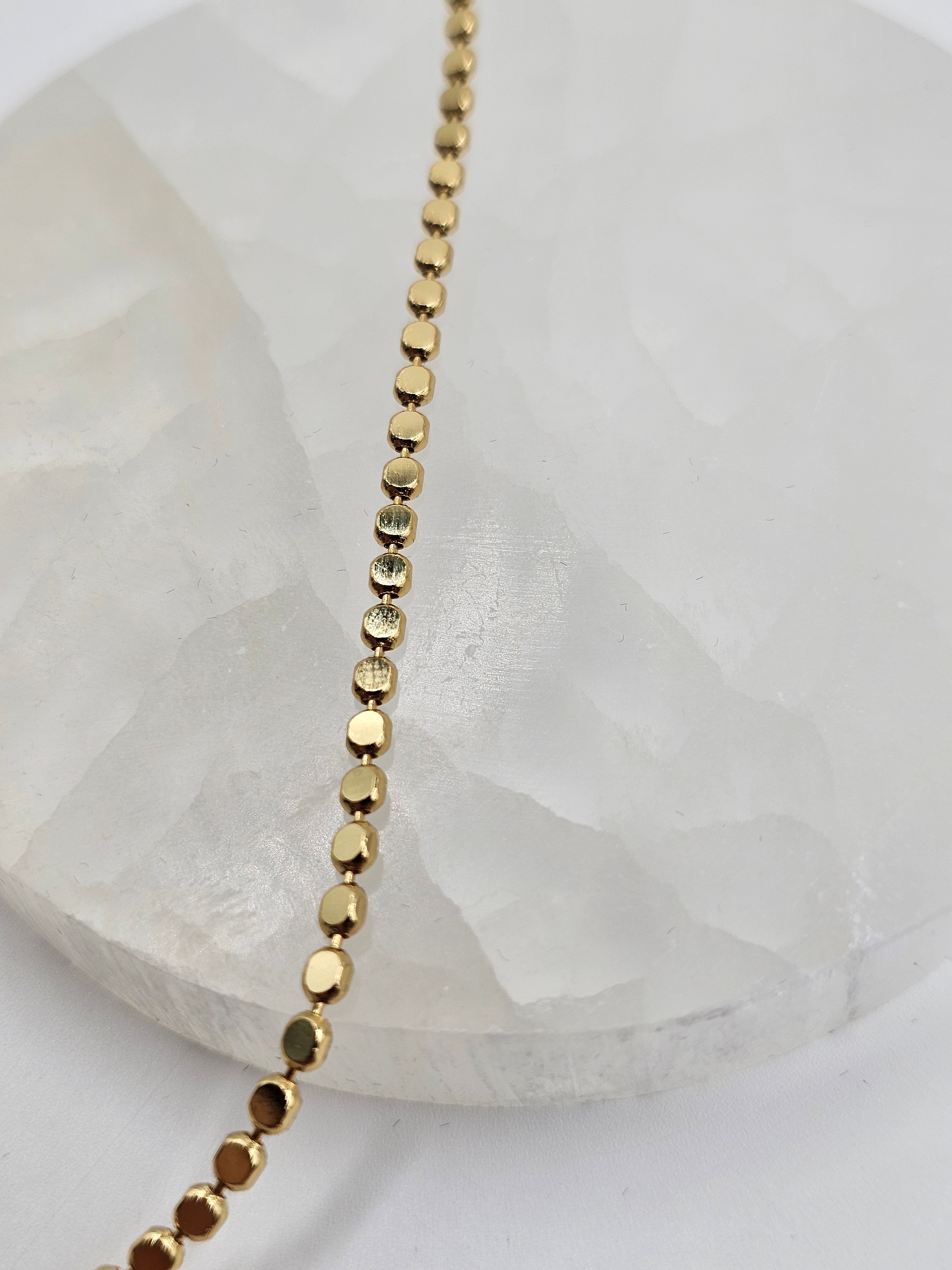 ALTIN KAPLAMA BONCUK KOLYE