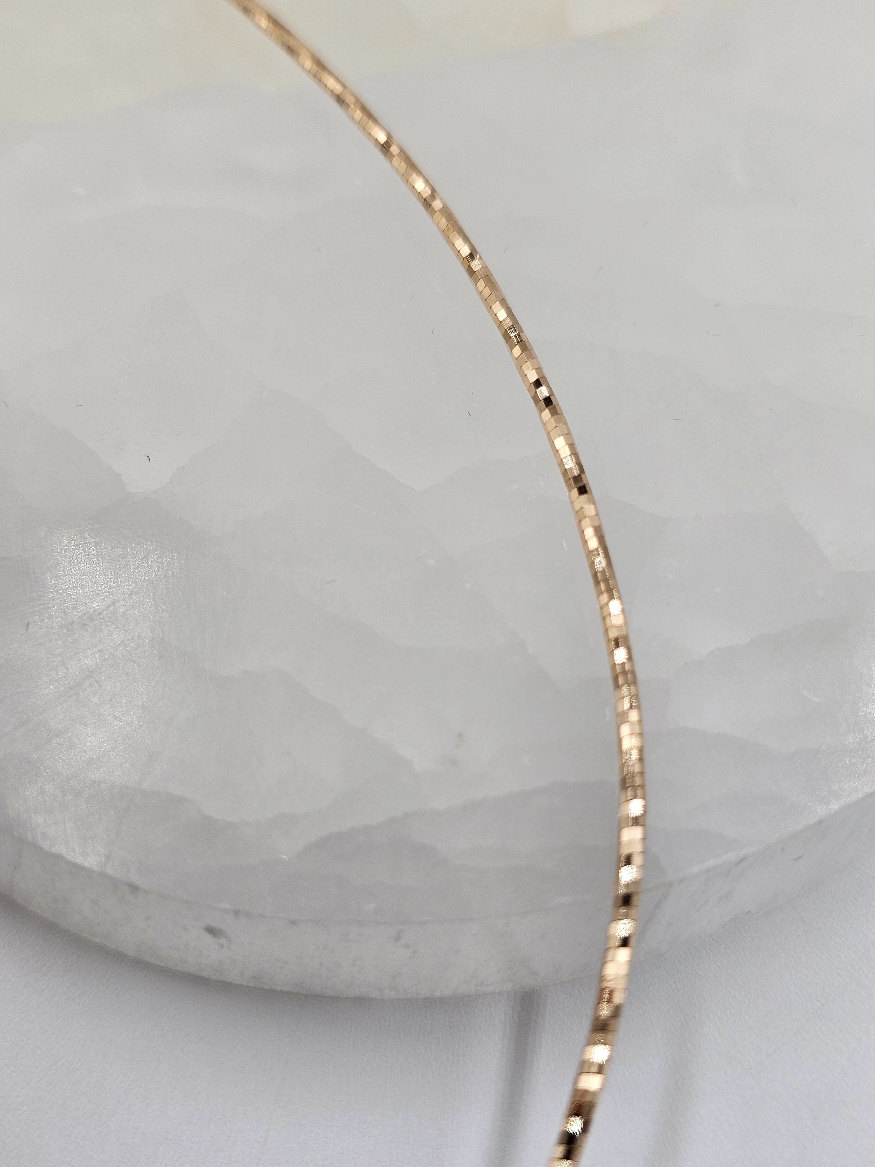 ALTIN KAPLAMA  XUPİNG TEL CHOKER KOLYE