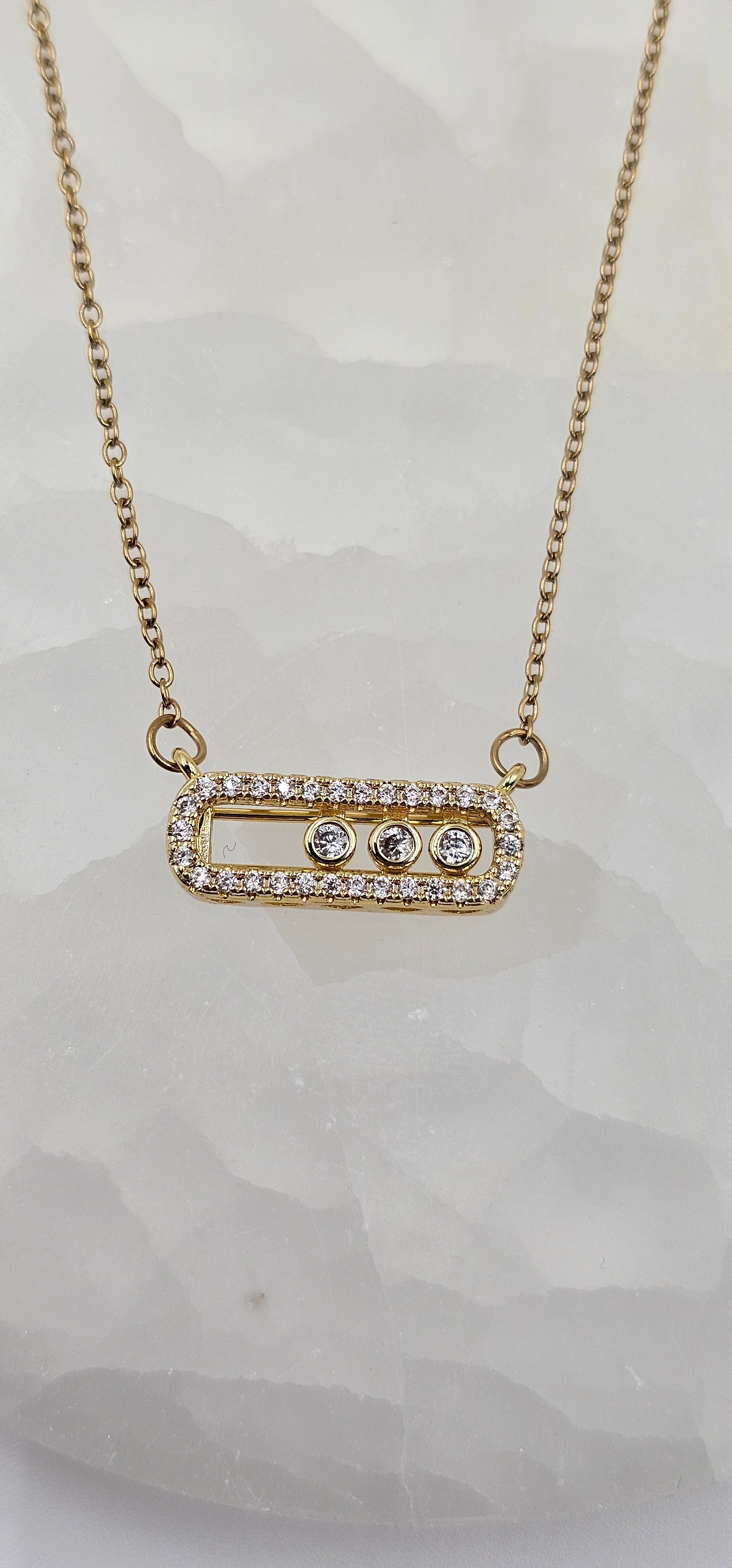 ALTIN KAPLAMA ZİRKON TAŞI MESSİKA OYNAR TAŞLI KOLYE 