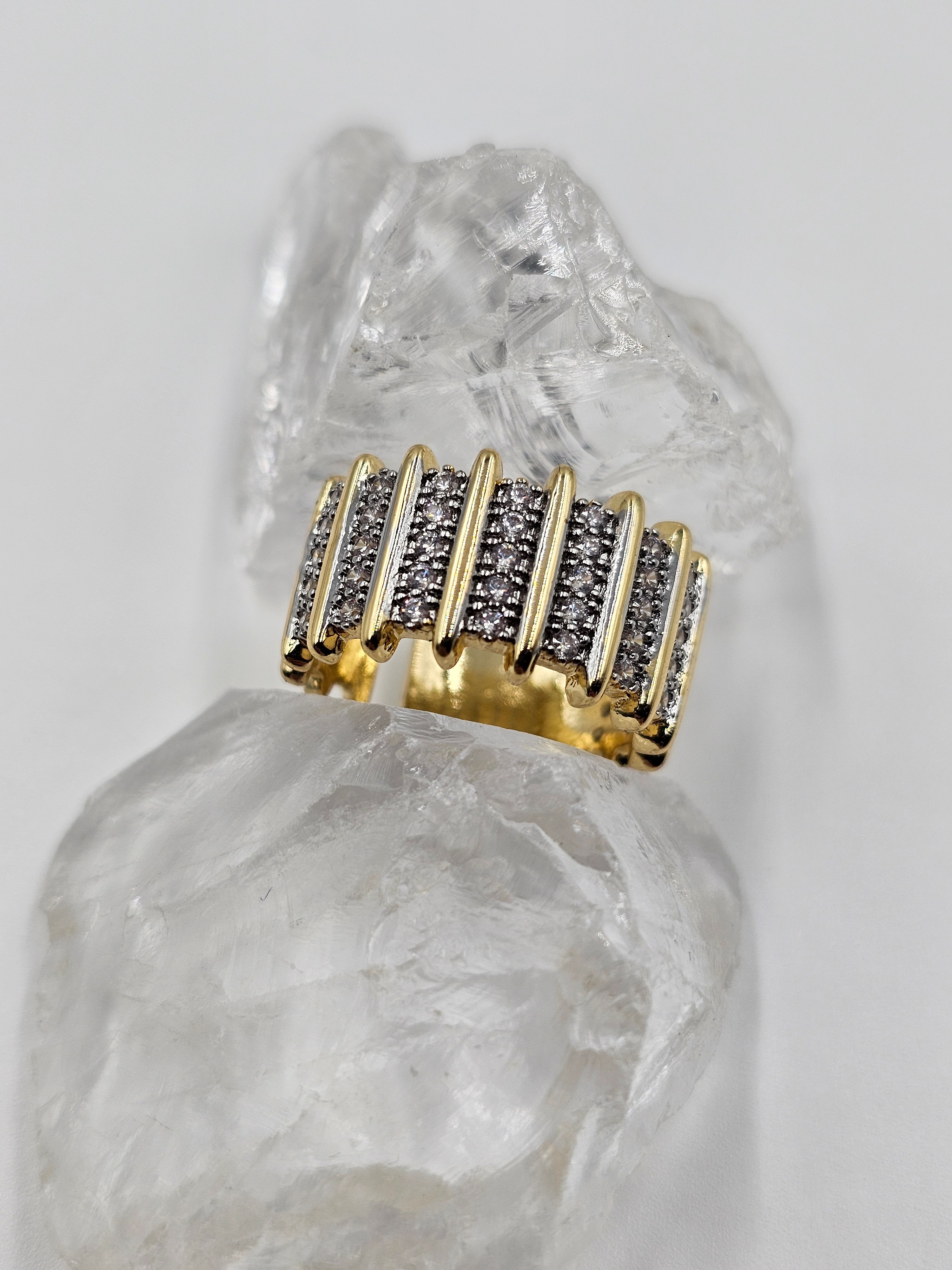 ALTIN KAPLAMA ZİRKON TAŞLI YÜZÜK